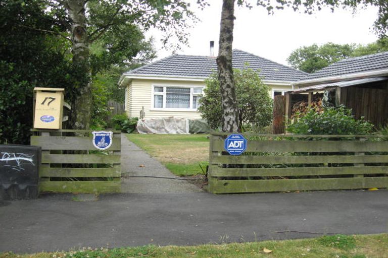 Photo of property in 17 Owens Terrace, Upper Riccarton, Christchurch, 8041