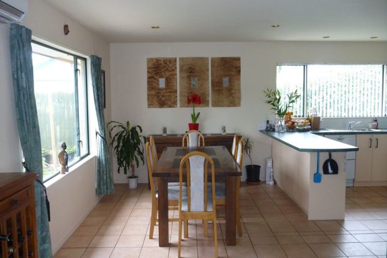 Photo of property in 36 Castletown Place, New Brighton, Christchurch, 8083