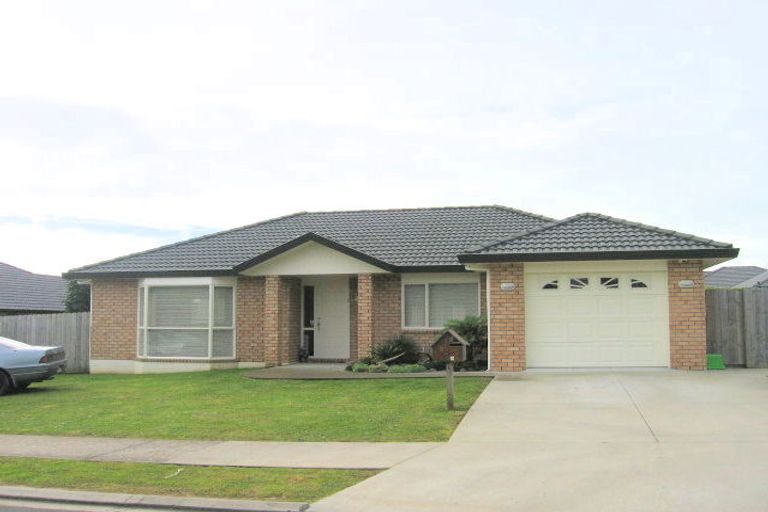 Photo of property in 8 Willowbank Close, East Tamaki Heights, Auckland, 2016