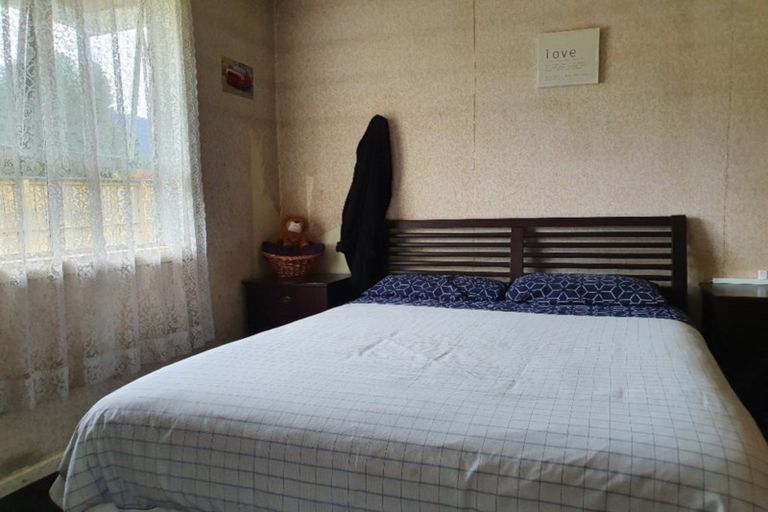 Photo of property in 134 Main Road, Blackball, 7804