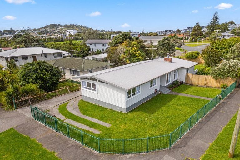 Photo of property in 51 Valonia Street, New Windsor, Auckland, 0600