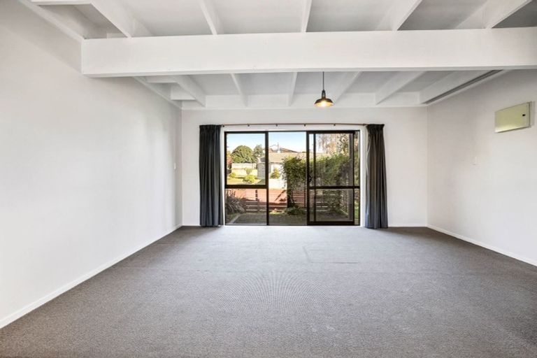 Photo of property in 28 Hyde Avenue, Richmond Heights, Taupo, 3330