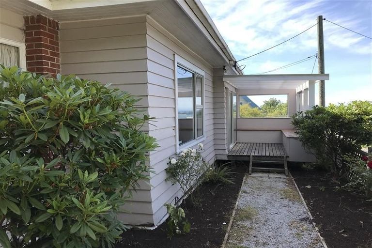 Photo of property in 18 Lachlan Avenue, North Dunedin, Dunedin, 9016