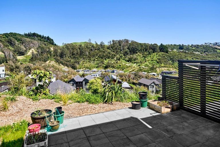 Photo of property in 28 Bee Lane, Whitby, Porirua, 5024