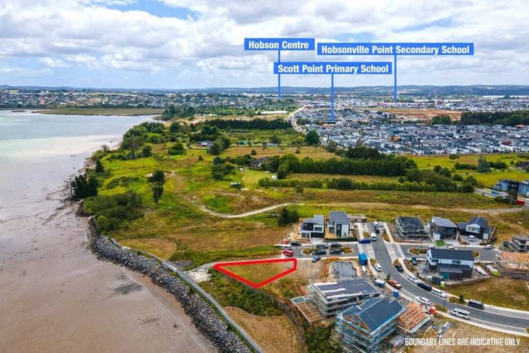 Photo of property in 6 Seawind Way, Hobsonville, 0616