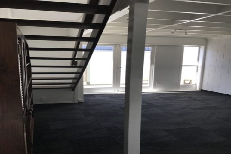 Photo of property in 11 Mckinley Crescent, Brooklyn, Wellington, 6021