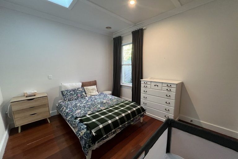 Photo of property in 11 Mcintyre Avenue, Mount Victoria, Wellington, 6011