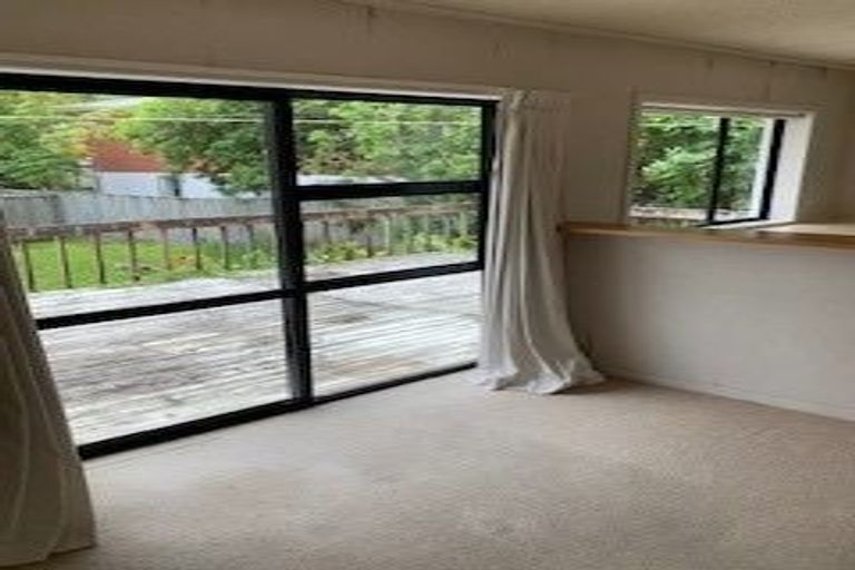 Photo of property in 1/24 Richards Avenue, Forrest Hill, Auckland, 0620