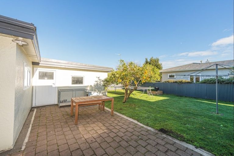 Photo of property in 23 Kent Road, Saint Johns Hill, Whanganui, 4501