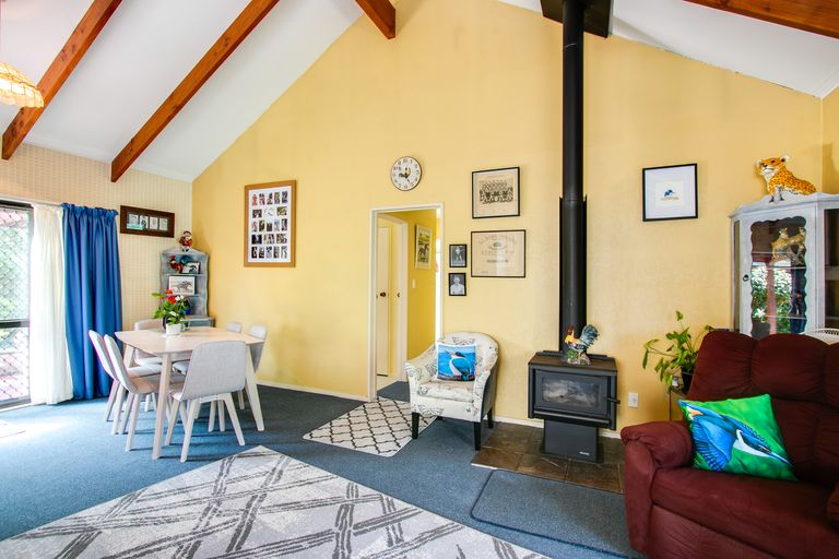 Photo of property in 10 Martin Dale, Raureka, Hastings, 4120