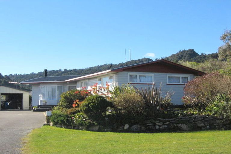 Photo of property in 53 Monro Street, Cobden, Greymouth, 7802