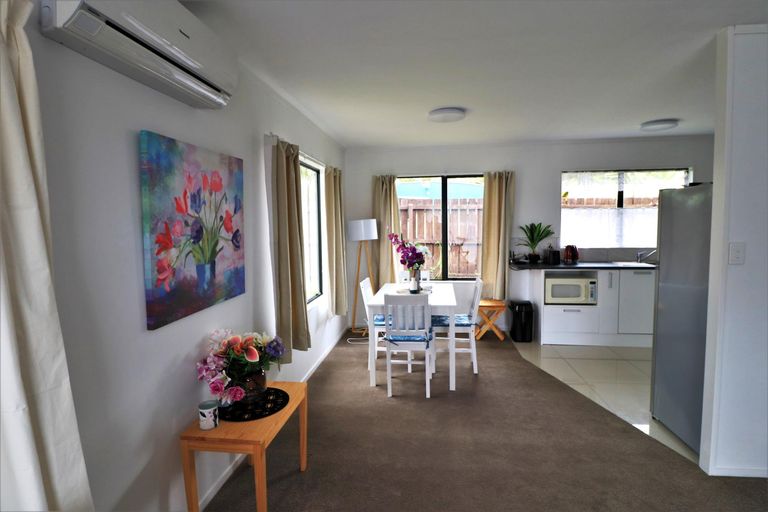 Photo of property in 34 Horlicks Place, Randwick Park, Auckland, 2105