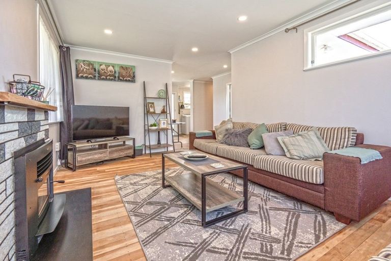 Photo of property in 52 Whitby Crescent, Flaxmere, Hastings, 4120