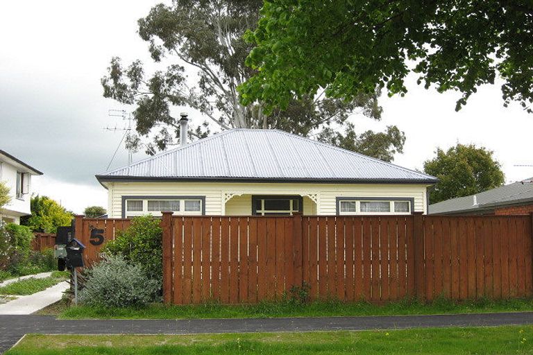 Photo of property in 5 Ayers Street, Rangiora, 7400