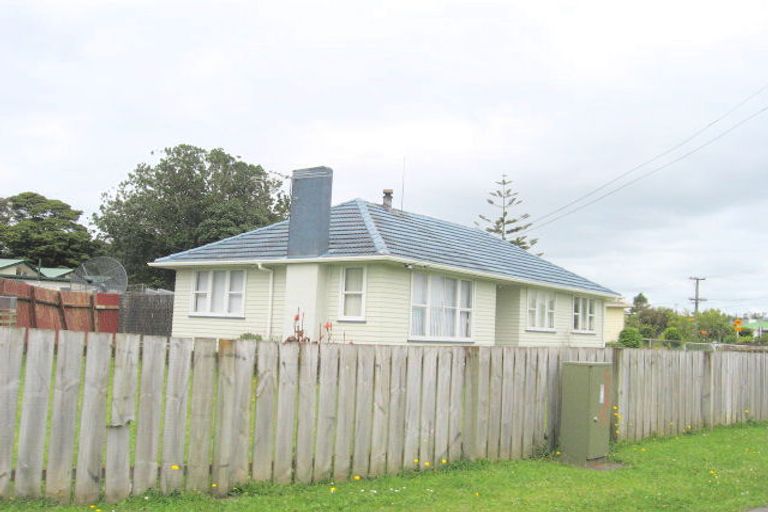 Photo of property in 49 Rosehill Drive, Rosehill, Papakura, 2113