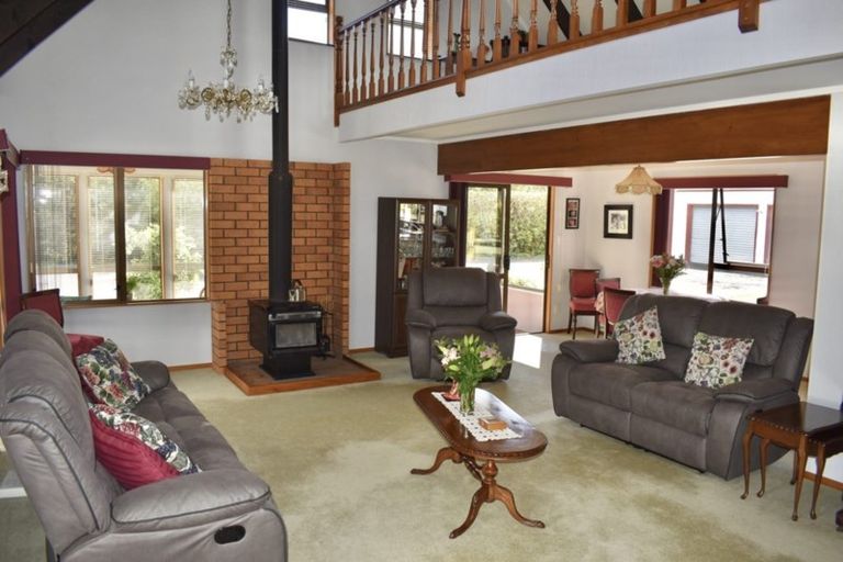 Photo of property in 44 Te Horo Beach Road, Te Horo, Otaki, 5581