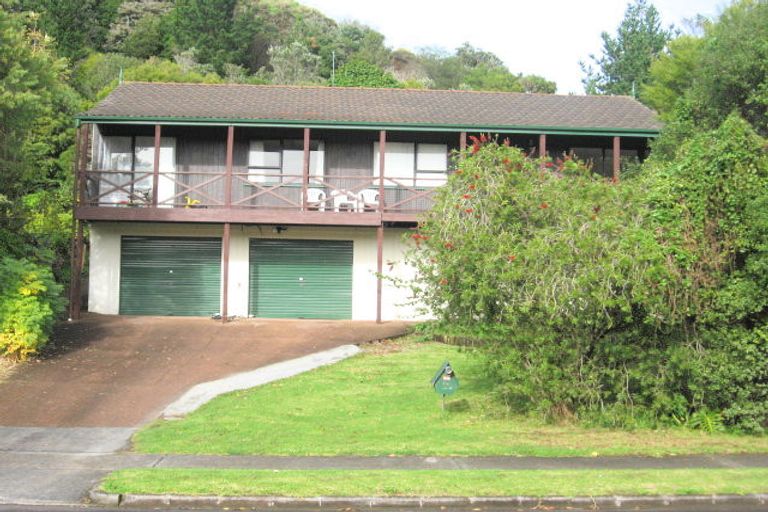 Photo of property in 54 Glennandrew Drive, Half Moon Bay, Auckland, 2012