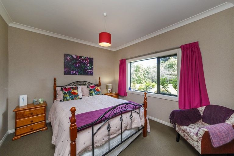 Photo of property in 1 Bushview Lane, Ashhurst, Palmerston North, 4470