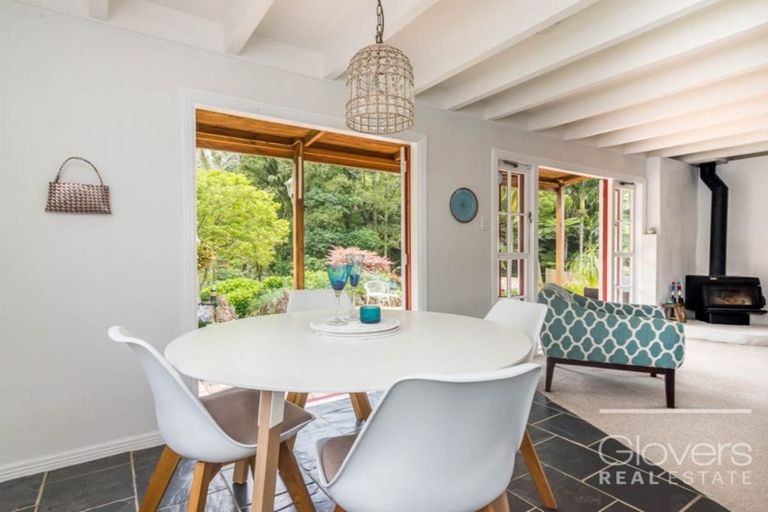 Photo of property in 44 Western Road, Laingholm, Auckland, 0604