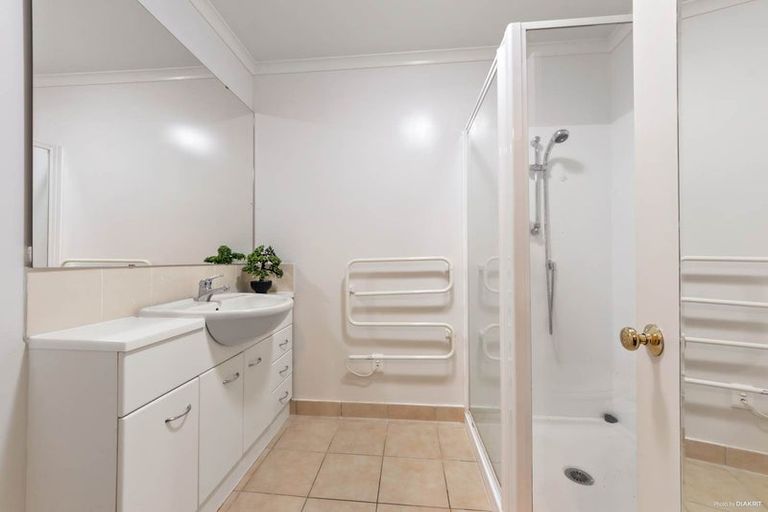 Photo of property in 9 Bickleigh Grove, New Lynn, Auckland, 0600