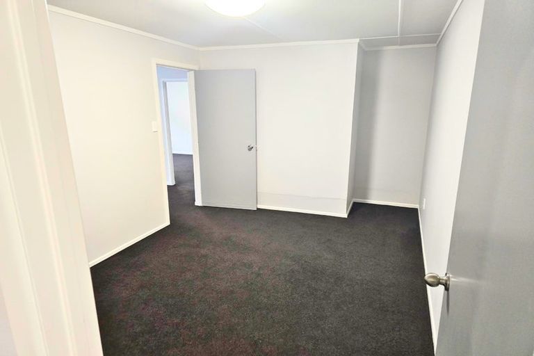 Photo of property in 70 Clevedon Road, Papakura, 2110