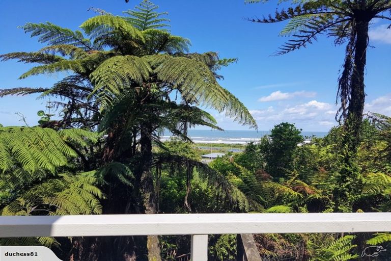 Photo of property in 7a Fernhill Place, Karoro, Greymouth, 7805