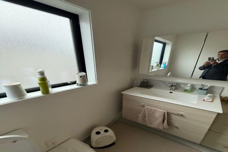 Photo of property in 3/216 Rosebank Road, Avondale, Auckland, 1026