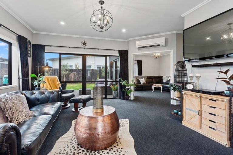 Photo of property in 24 Pahua Street, Pegasus, 7612