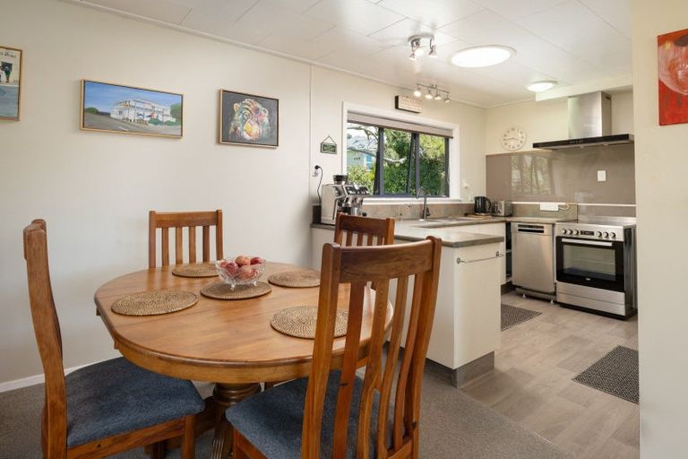 Photo of property in 20a Canterbury Street, Picton, 7220