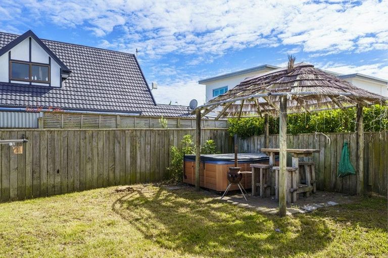 Photo of property in 93a Charles Street, Westshore, Napier, 4110