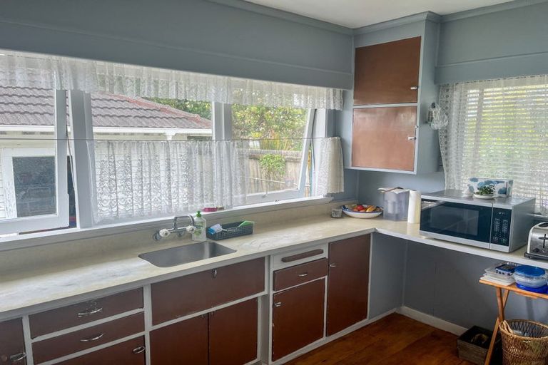 Photo of property in 26 Vanguard Road, Kelston, Auckland, 0602