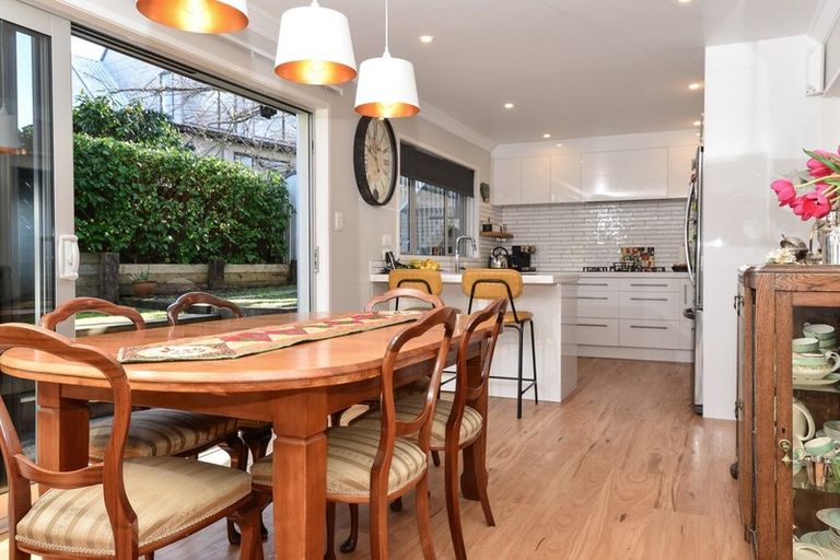 Photo of property in 19 Colquhoun Place, Dinsdale, Hamilton, 3204