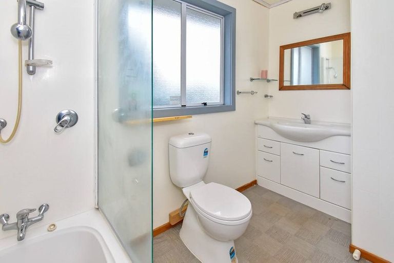 Photo of property in 81 Friedlanders Road, Manurewa, Auckland, 2102