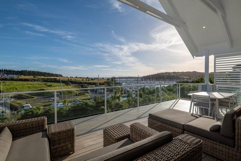 Photo of property in 88 Voyager Drive, Gulf Harbour, Whangaparaoa, 0930