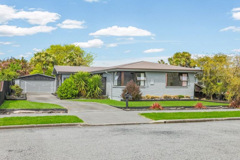 Photo of property in 12 Thurso Place, New Brighton, Christchurch, 8083