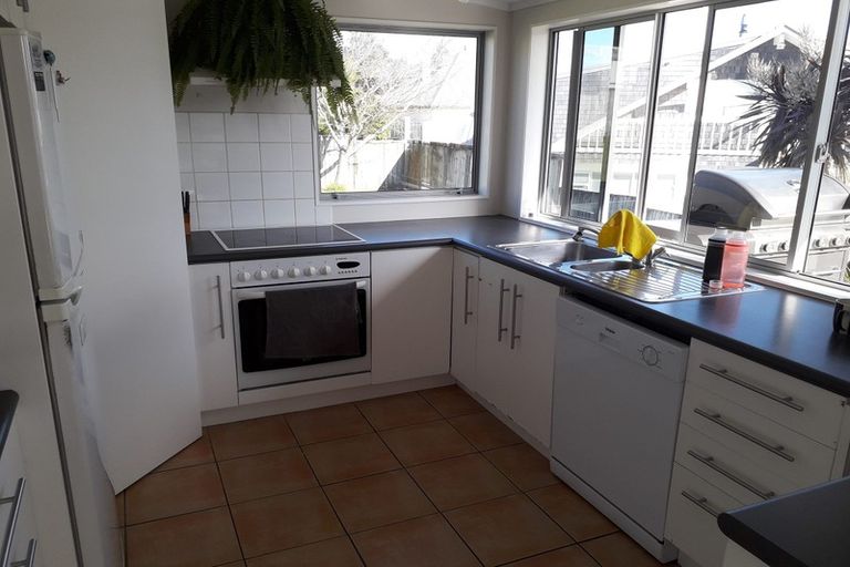 Photo of property in 811b Whangaparaoa Road, Manly, Whangaparaoa, 0930