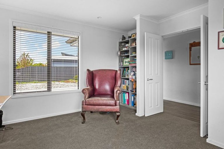 Photo of property in 68 Larch Crescent, Alexandra, 9320