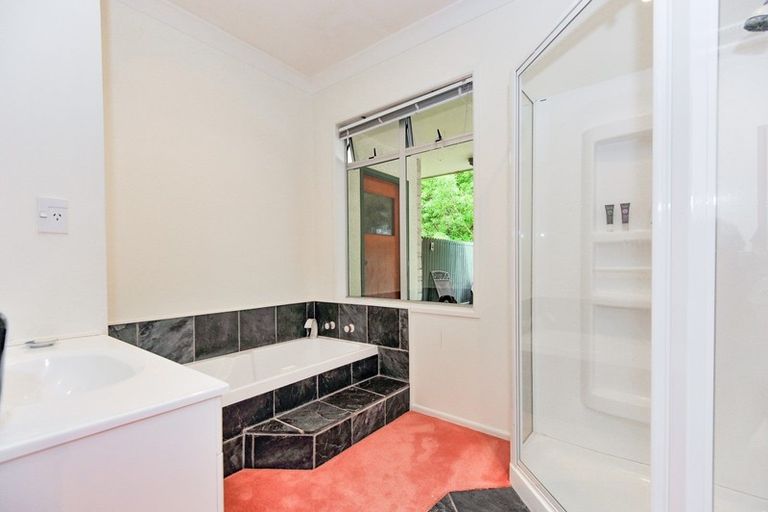 Photo of property in 155 Poraiti Road, Poraiti, Napier, 4182