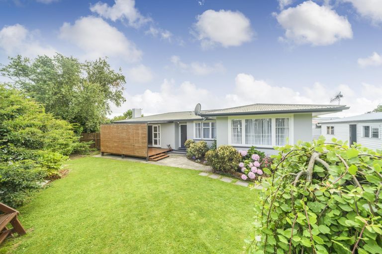 Photo of property in 10 Rimu Place, Cloverlea, Palmerston North, 4412