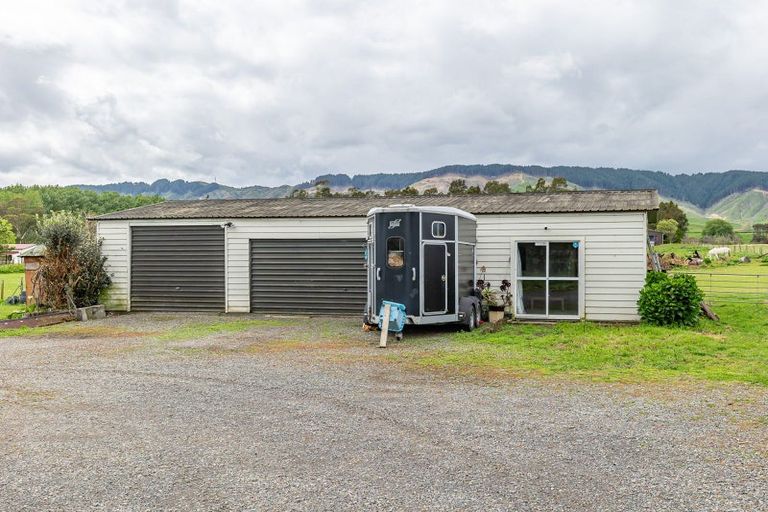 Photo of property in 156 Arapaepae Road, Levin, 5510