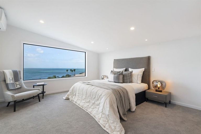 Photo of property in 35a Gulf View Road, Murrays Bay, Auckland, 0630