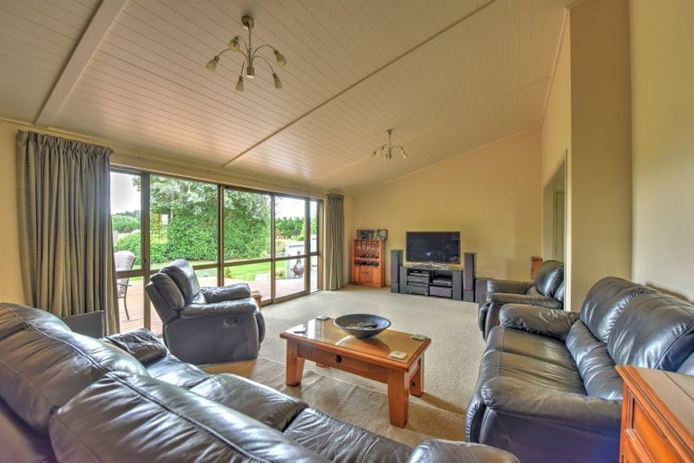 Photo of property in 349 Oteramika Road, Seaward Bush, Invercargill, 9871