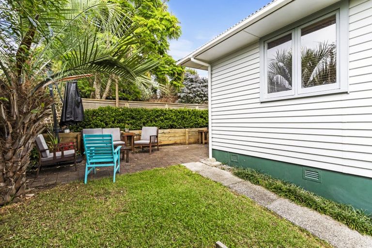 Photo of property in 1/46 Sycamore Drive, Sunnynook, Auckland, 0620