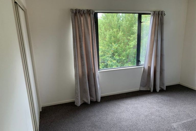 Photo of property in 130 Ilam Road, Ilam, Christchurch, 8041