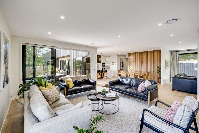 Photo of property in 72 Breadalbane Avenue, Havelock North, 4130