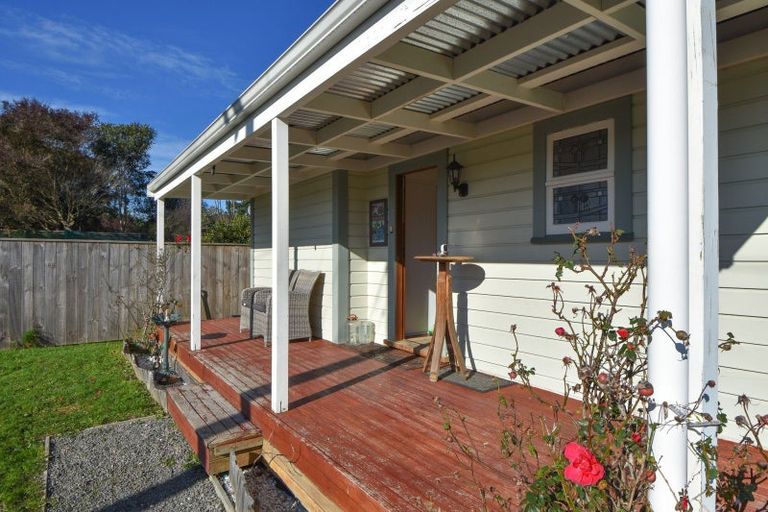 Photo of property in 24 Hilton Road, Carterton, 5713