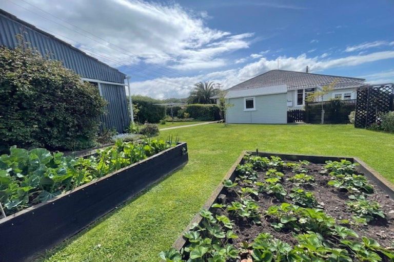 Photo of property in 7 Semple Street, Kakanui, Oamaru, 9495