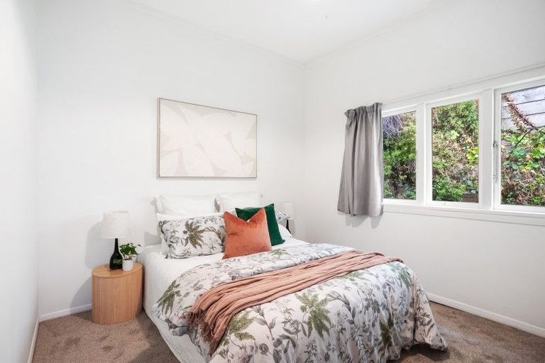 Photo of property in 48 Maida Vale Road, Roseneath, Wellington, 6011