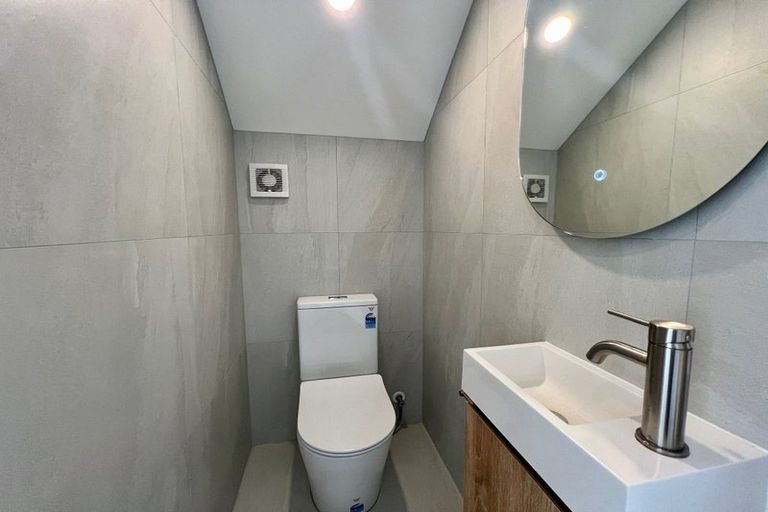 Photo of property in 109 Prince Regent Drive, Half Moon Bay, Auckland, 2012