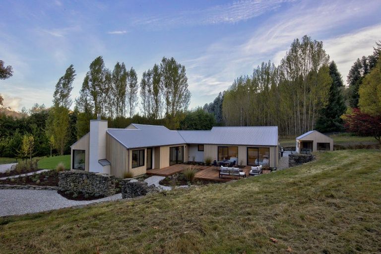 Photo of property in 206 Dalefield Road, Dalefield, Queenstown, 9371